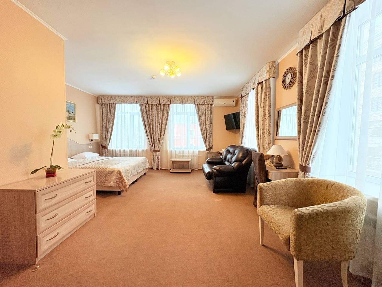 Однокомнатный номер «Полулюкс»